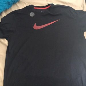 Men’s workout shirt